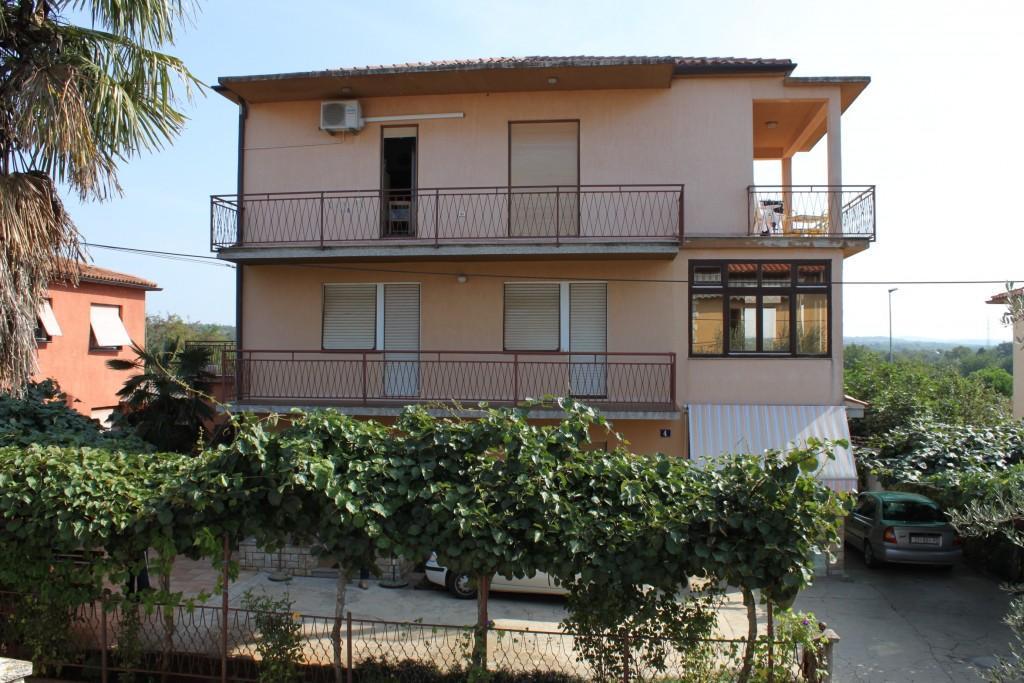 Apartments With A Parking Space Umag - 7110 Buitenkant foto