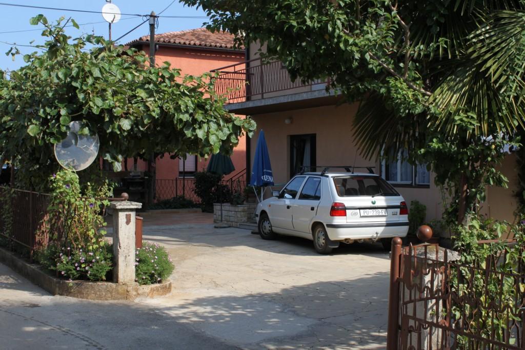Apartments With A Parking Space Umag - 7110 Buitenkant foto